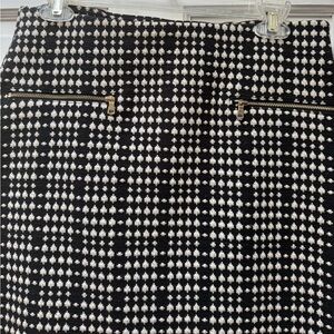 Black and white loft skirt